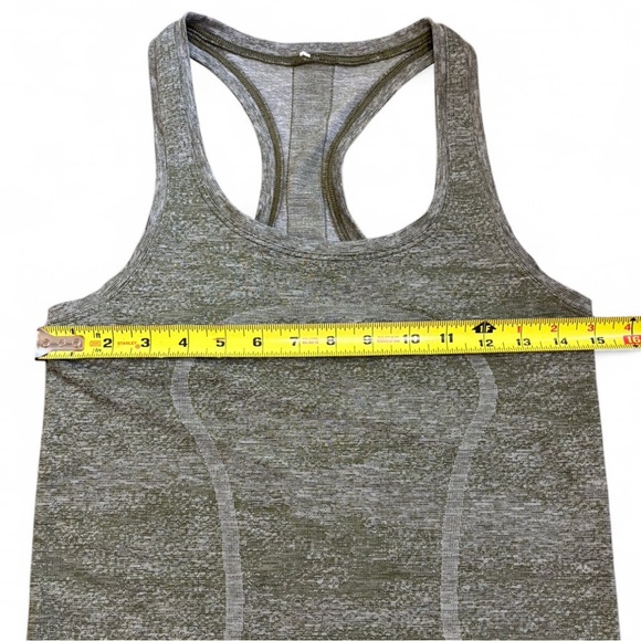 Lululemon Swiftly Tech Racerback Tank Size 6 Heathered Green Swift Stride - Picture 4 of 4
